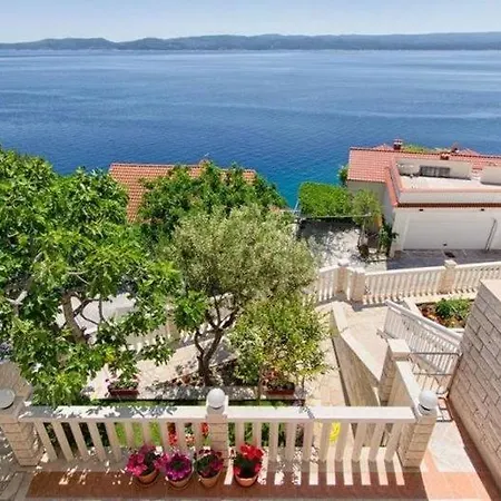 In With Sea View, Terrace, Air Conditioning, Wi-fi
