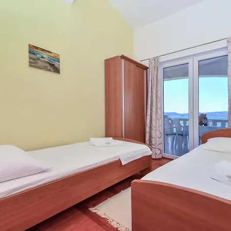 Appartamento In With Sea View, Terrace, Air Conditioning, Wi-fi *